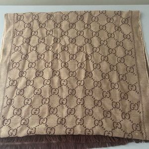Authentic Gucci scarf men or women
